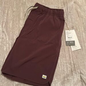 Men’s Vuori shorts. Maroon.